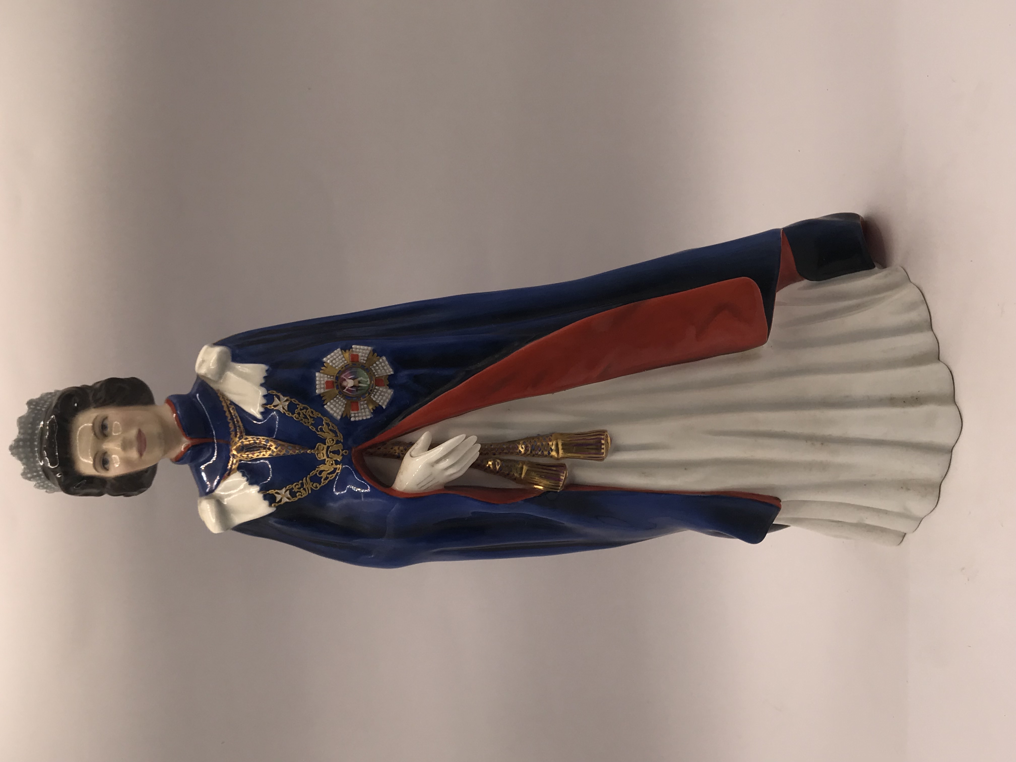 Queen Elizabeth II HN2878